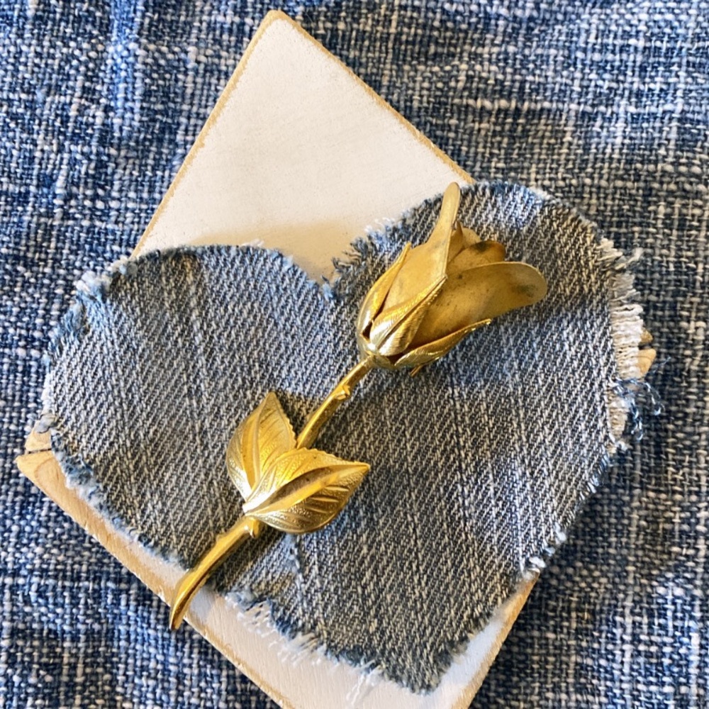 Vintage Rose pin brooch measures 3” inches long almost 1” inch wide at top